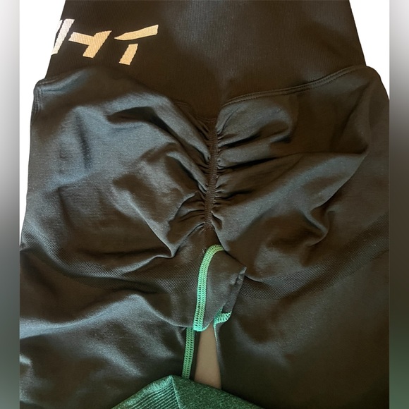 Echt workout outfit - Ombre black-green - Picture 4 of 7